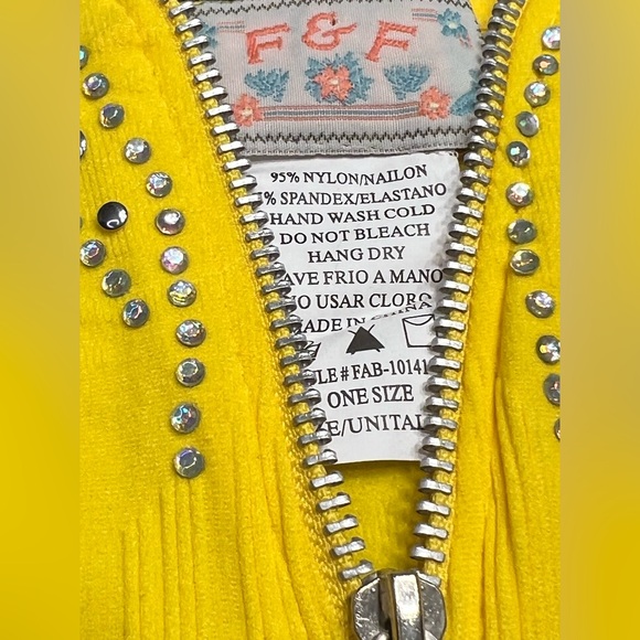 Bundle very cute tops one size - Picture 9 of 13